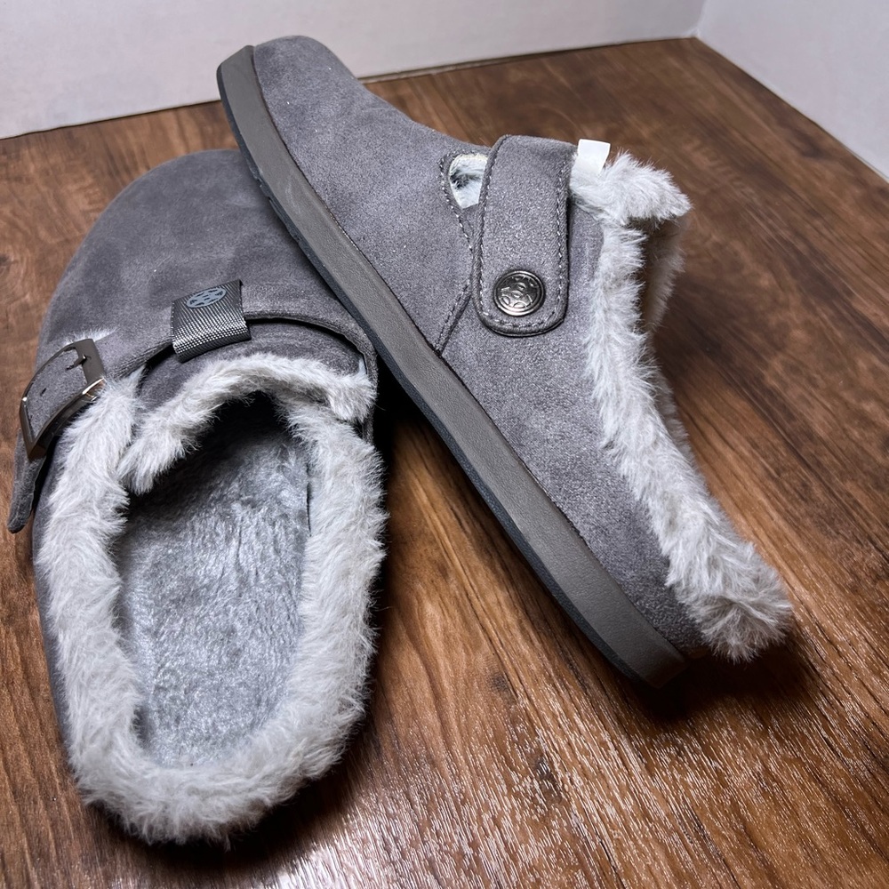 Sisttke Slippers Men/Women Lined Clogs Suede Fluffy Non-Slip Rubber Sole size 39